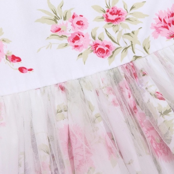 🌸 White flowered dress - Picture 5 of 6